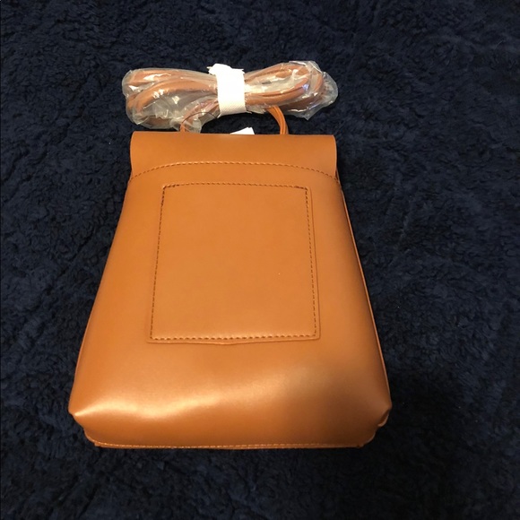 Cross Body Bag - Never Used - Picture 3 of 5